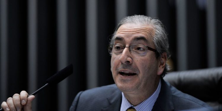Justiça Federal revoga um dos mandados de prisão contra Eduardo Cunha