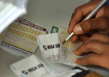 Mega-Sena deve pagar nesta sexta prêmio de R$ 34 milhões