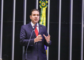 Projeto de Lei determina que óbito de profissionais da saúde por covid-19 seja considerado acidente de trabalho