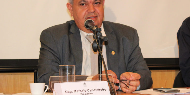 Projeto de Marcelo Cabeleireiro prioriza vacinação para deficientes e profissionais de serviços essenciais