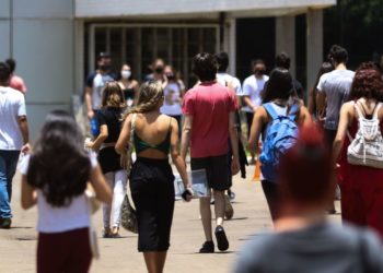 Covid-19: contágio não garante aos jovens imunidade para reinfecção