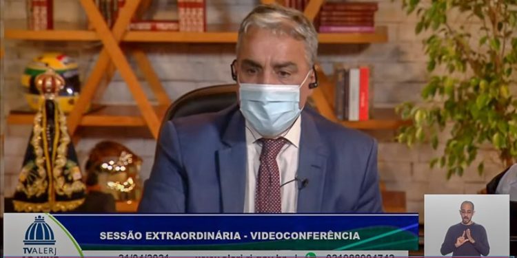 Alerj vota projeto que garante liberdade de expressão em escolas do Estado do Rio