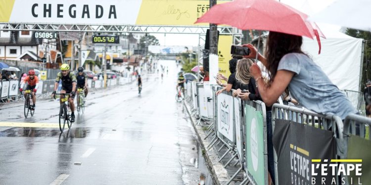 Etapa Tour de France no Rio é adiada para novembro devido à pandemia