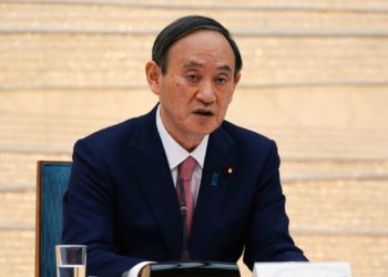 Japão submete Tóquio a estado de “quase emergência” de covid-19