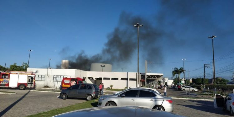 Incêndio em hospital em Aracaju mata quatro pessoas
