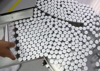 Butantan paralisa produção de vacinas por falta de insumos