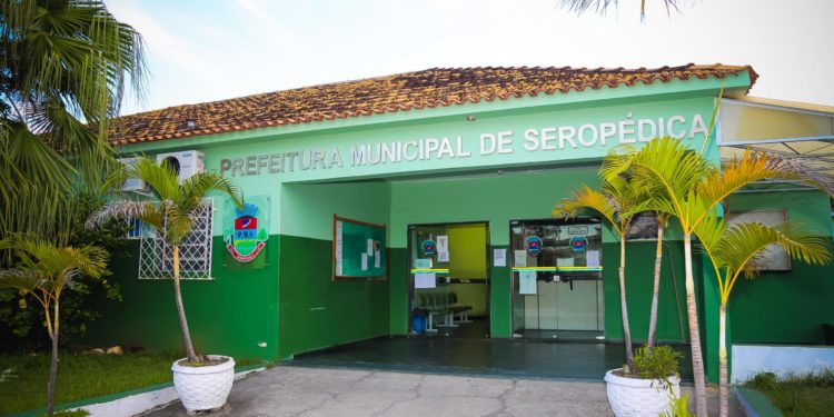 Polícia Civil realiza operação contra fraudes na prefeitura de Seropédica