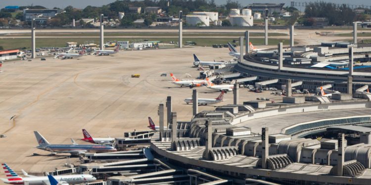 Alerj aprova projeto de lei de redução de ICMS do Querosene de Aviação