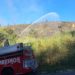 Bombeiros tentam conter queimada criminosa em área de mata no Centro de BM