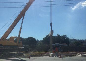 Lentidão no trânsito é por conta de obra de passarela, diz nota da PMBM