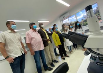 Tutuca inaugura Laboratório Clínico Municipal em Piraí