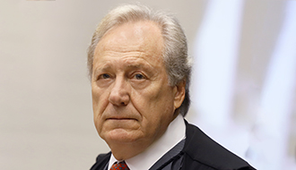Pazuello tem HC para permanecer em silêncio na CPI