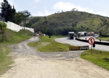 Nova Dutra fecha acesso à empresa que tem mais de 40 anos às margens da rodovia em Barra Mansa