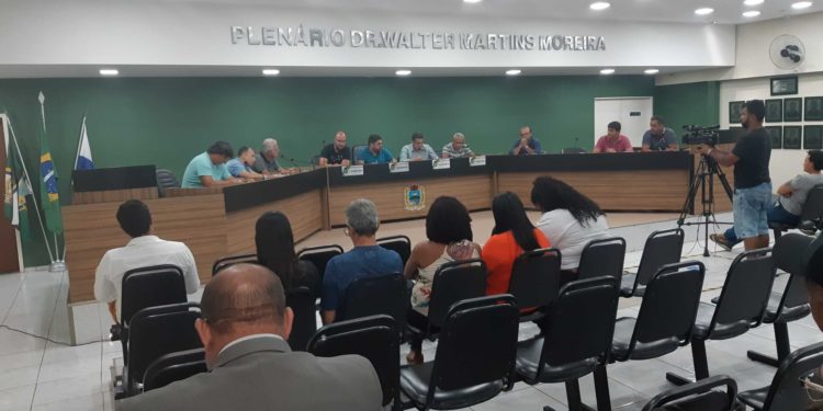 Câmara de Itatiaia acaba de aprovar CPI do Covid