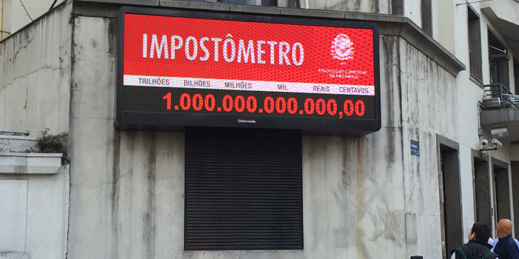 Brasileiros já pagaram mais de R$ 1 trilhão em impostos este ano