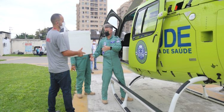 Governo do Estado do Rio distribui 385,5 mil doses de vacinas contra a Covid-19