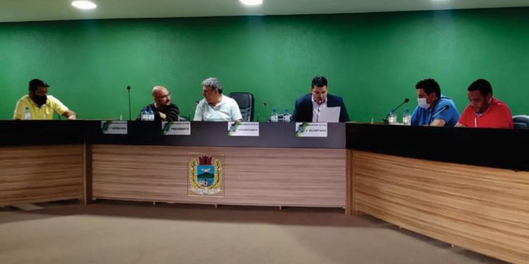 Itatiaia: CPI do Covid-19 aprova requerimentos do vereador João Márcio