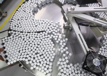 Butantan entrega 800 mil doses de vacinas contra a covid-19 ao PNI