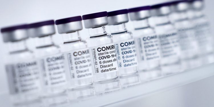 Brasil receberá 7 milhões de doses da vacina da Pfizer antecipadamente