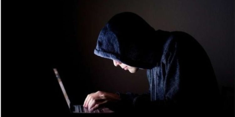 Documentos que comprovam crimes virtuais crescem mais de 80% no Rio de Janeiro após Lei do Stalking