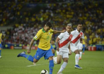 Copa América: Brasil enfrenta seleção peruana no Nilton Santos