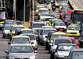 Estado do Rio registra alta de 21% na circulação de veículos