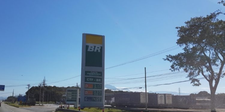 Assaltante é morto por segurança do Posto Pinheirinho em Resende