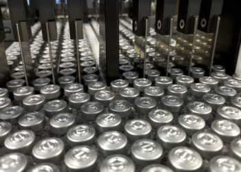 G7 deve doar 1 bilhão de doses de vacinas a países mais pobres