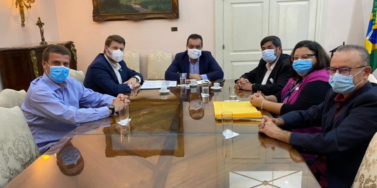 Tutuca reúne prefeitos com governador para discutir projetos no interior do estado
