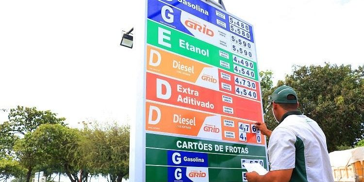 Petrobras anuncia aumento na gasolina, no diesel e gás de cozinha