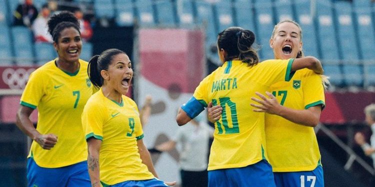 Seleção feminina goleia China na estreia do Brasil na Olímpiada