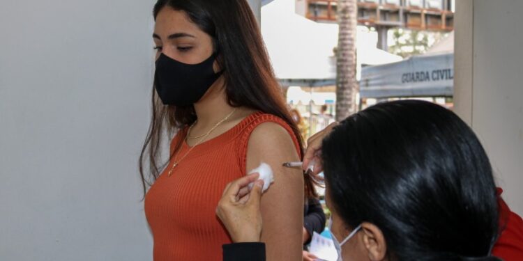 Itatiaia realiza repescagem da primeira dose da vacina contra a Covid-19