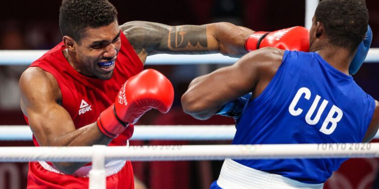 Abner fatura 1º bronze no boxe; Bia vence e avança à semi em Tóquio