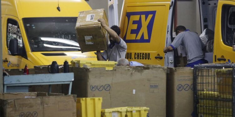 Entenda o projeto de privatização dos Correios