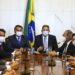 Presidente entrega medida provisória do novo Bolsa Família
