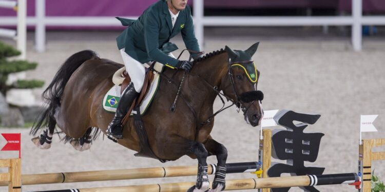 Hipismo salto: Brasil vai à final por equipes, após 17 anos sem pódio