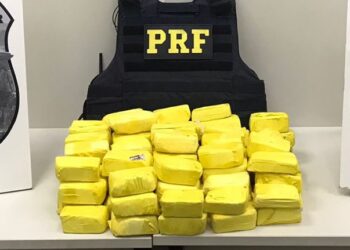 Indivíduo é preso com mais de 20 quilos de pasta base de cocaína na Via Dutra