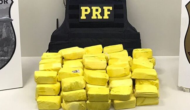 Indivíduo é preso com mais de 20 quilos de pasta base de cocaína na Via Dutra