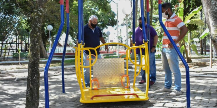 Brinquedos adaptados para promover a inclusão social em Porto Real