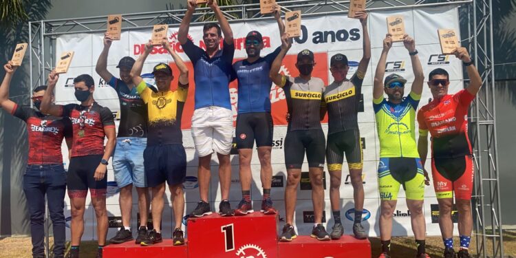 MTB: BMBIKERS domina cinco categorias no Desafio Natureza em Lorena (SP)