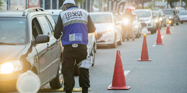Operação Lei Seca retirou das ruas 761 motoristas embriagados em 7 dias