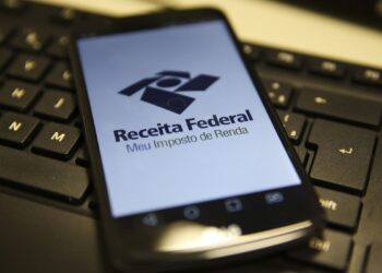 Receita paga hoje restituições do último lote do IR 2021