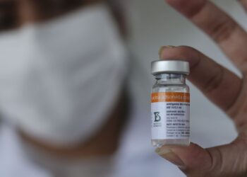 Rio vacina adolescentes de 14 anos contra covid-19