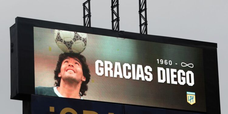 Barcelona disputará amistoso com Boca Juniors em homenagem a Maradona