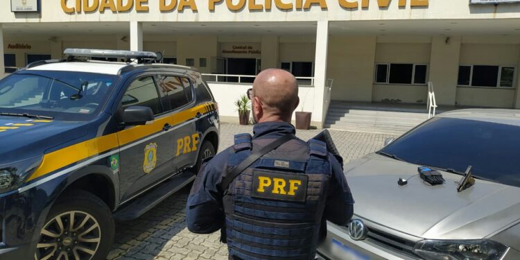 PRF prende quadrilha que roubava cargas em todo Estado do Rio