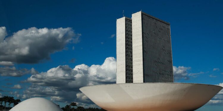 Câmara aprova projeto que institui o Estatuto da Pessoa com Câncer