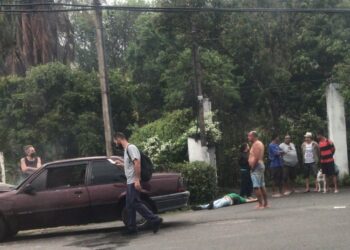 Carro de homem assassinado na Colônia levou mais de 10 tiros