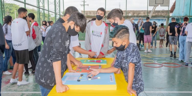 Cultura Afro Brasileira é tema de evento na escola Marina Graciani, em Bulhões
