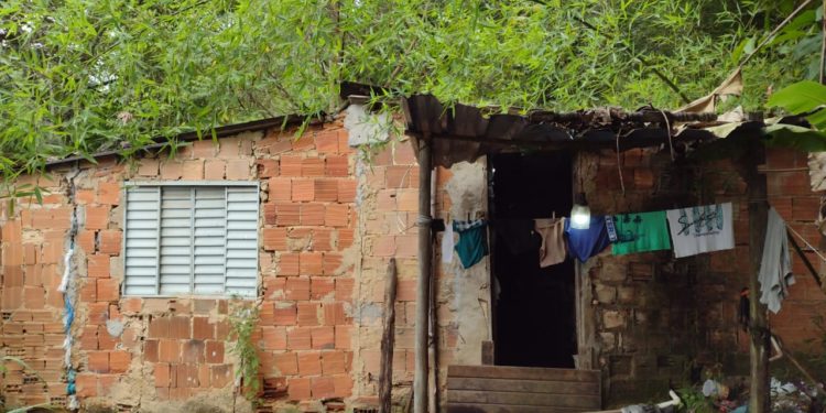 PM é recebida a tiros, mas liberta mulher e filho de cativeiro em Angra dos Reis