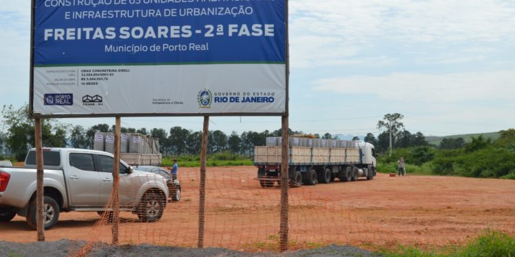 Obras de 63 casas populares em Porto Real entra em nova fase